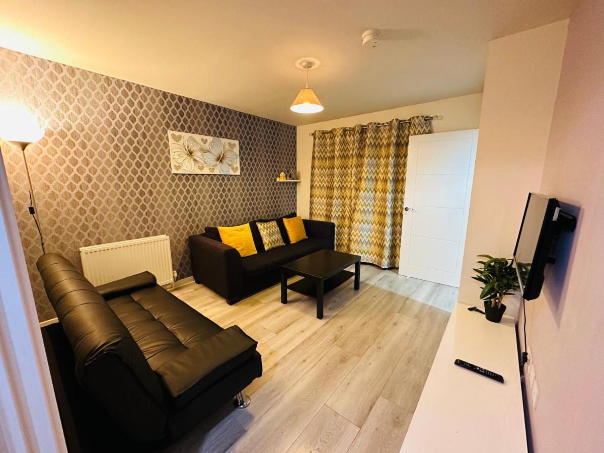 Modern 3 Bed Villa With Free Parking And Garden Close To City Center And Edinburgh Airport Buitenkant foto